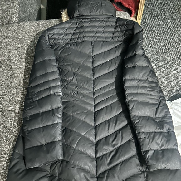 Men’s shirts and jacket and Louie Vuitton brown bucket hat. - Picture 8 of 15